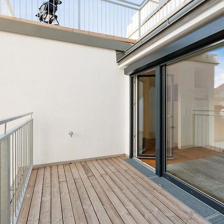 Symphony Apartments 42 - Modern Loft With Terrace And Grill In Central Location Viena Exterior foto