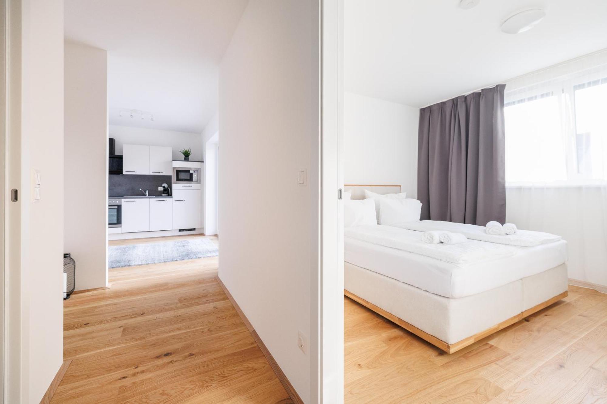 Symphony Apartments 42 - Modern Loft With Terrace And Grill In Central Location Viena Exterior foto